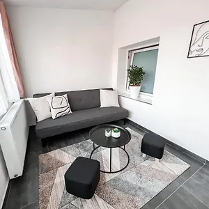  Apartment Williams