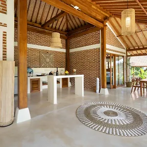 Kampung Uma Dawa And Villa Ubud (Bali)