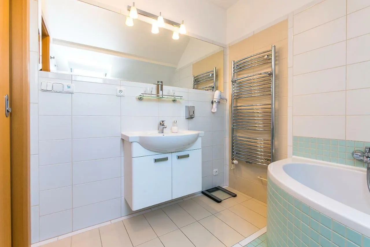 Attic Apartment By Wenceslas Square Prag